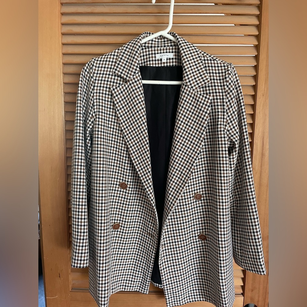 VETTA Black and Brown Blazer with Classic Houndstooth Pattern